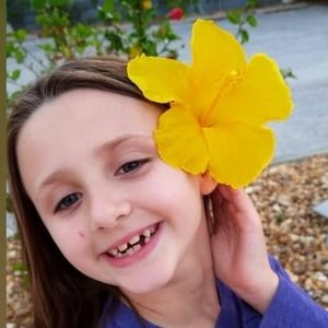 Meet your Posher, Kenandlisa